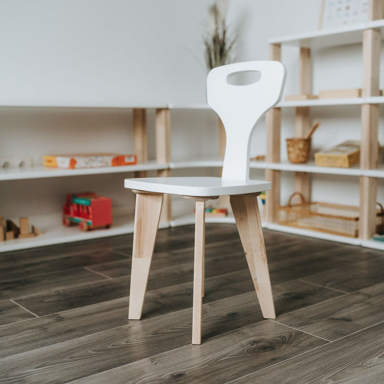 Montessori Kindertisch & Stühle