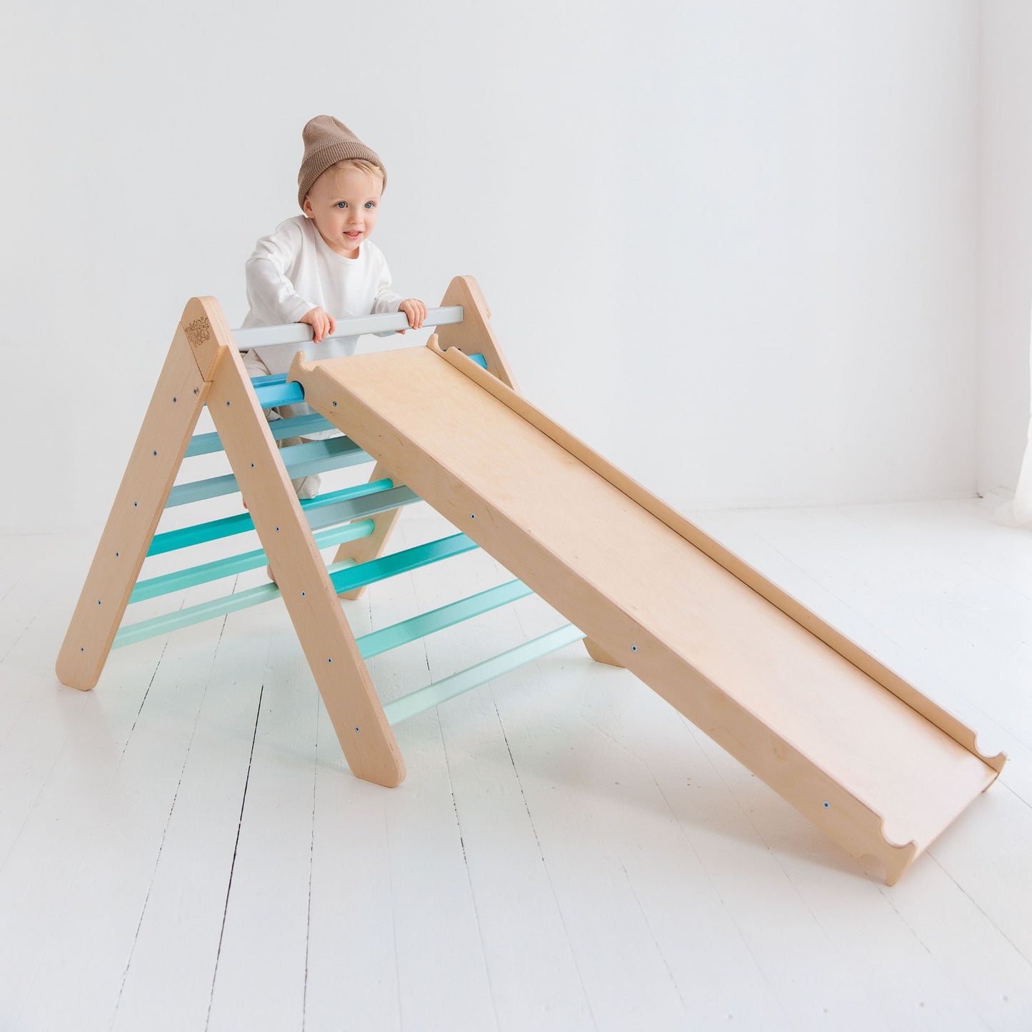 Klappbares Pikler Dreieck mit Rutsche | Mint