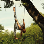 Klassische Holzschaukel für Kinder