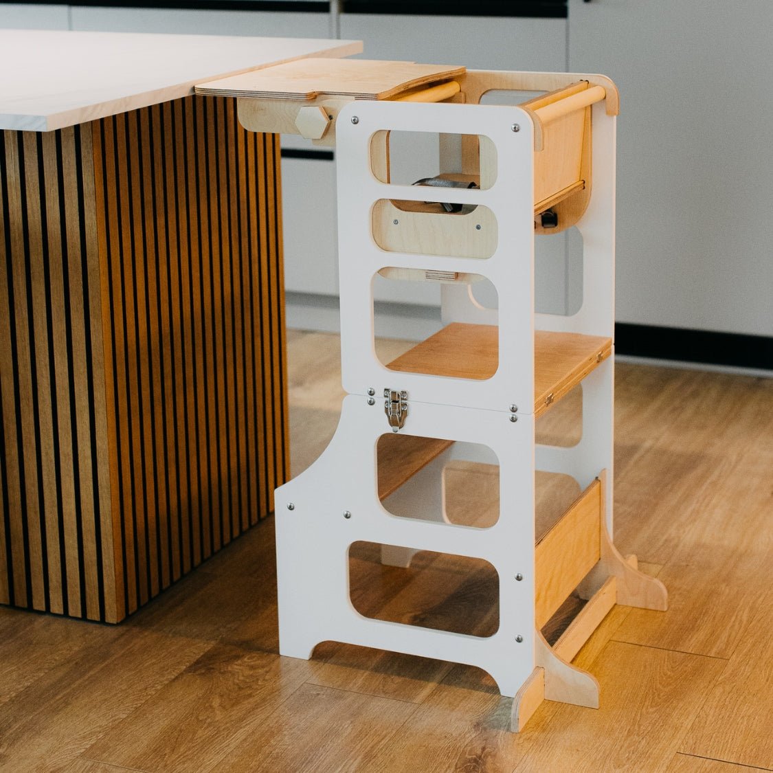 3in1 Lernturm mit Hochstuhl & Tisch - Klarlack - Juniorito