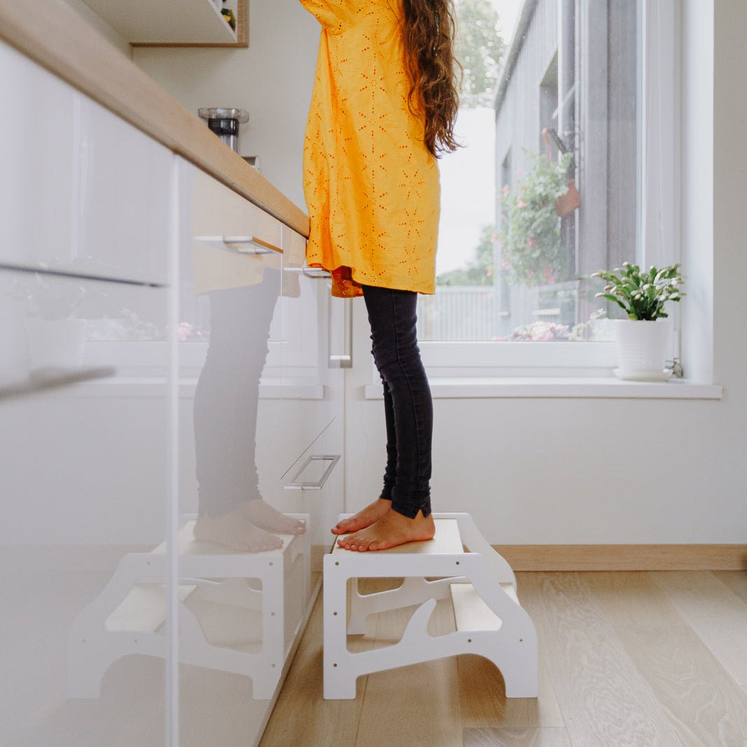 3in1 Lernturm mit Tisch & Tritthocker - Baum - Design - Schwarz - Juniorito