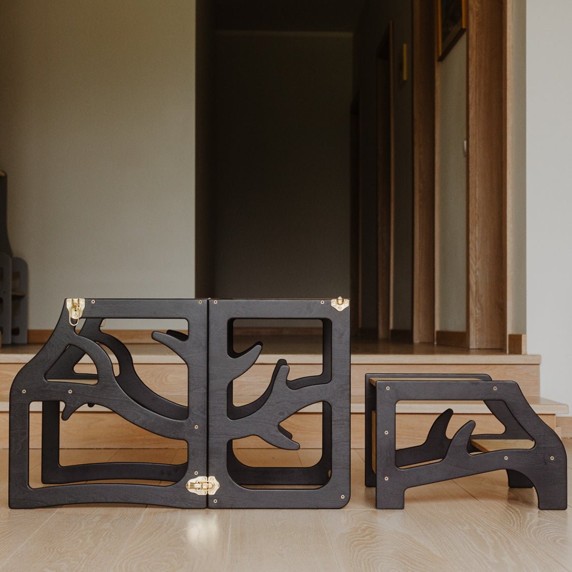 3in1 Lernturm mit Tisch & Tritthocker - Baum - Design - Schwarz - Juniorito