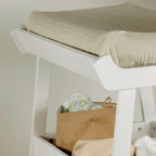 Wickeltisch aus Massivholz