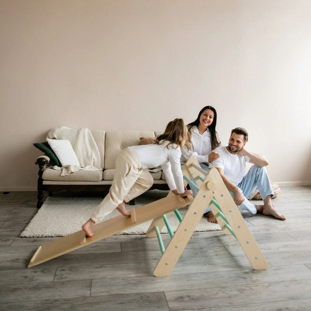 Klappbares Pikler Dreieck mit Rutsche | Mint - Juniorito