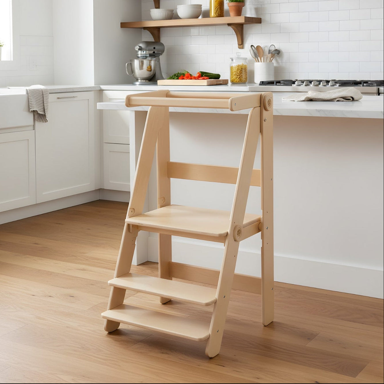 Klappbarer Lernturm aus Holz