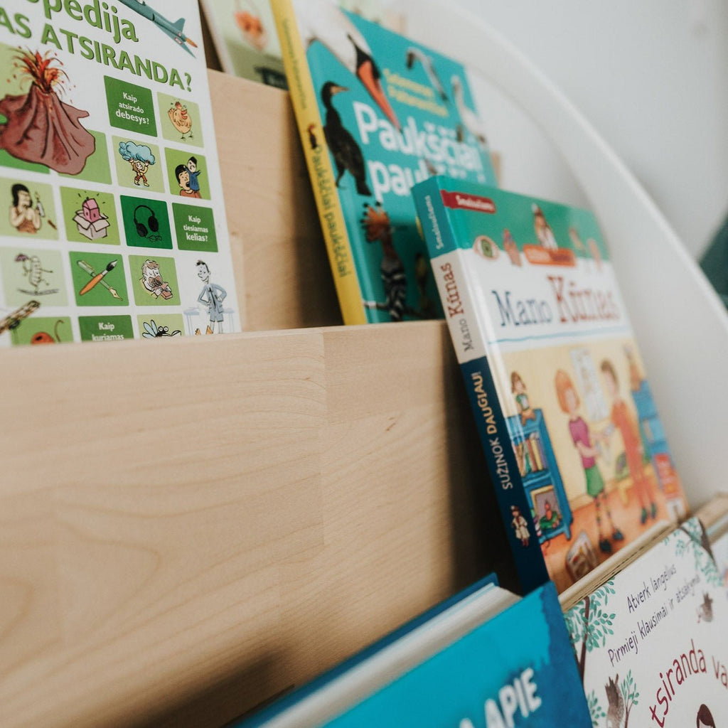 Montessori Bücherregal | HARMONIA - Höhe: 57 cm | Länge: 54 cm | Tiefe: 37 cm - Klares Öl - Juniorito