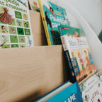 Montessori Bücherregal | HARMONIA - Höhe: 57 cm | Länge: 54 cm | Tiefe: 37 cm - Klares Öl - Juniorito