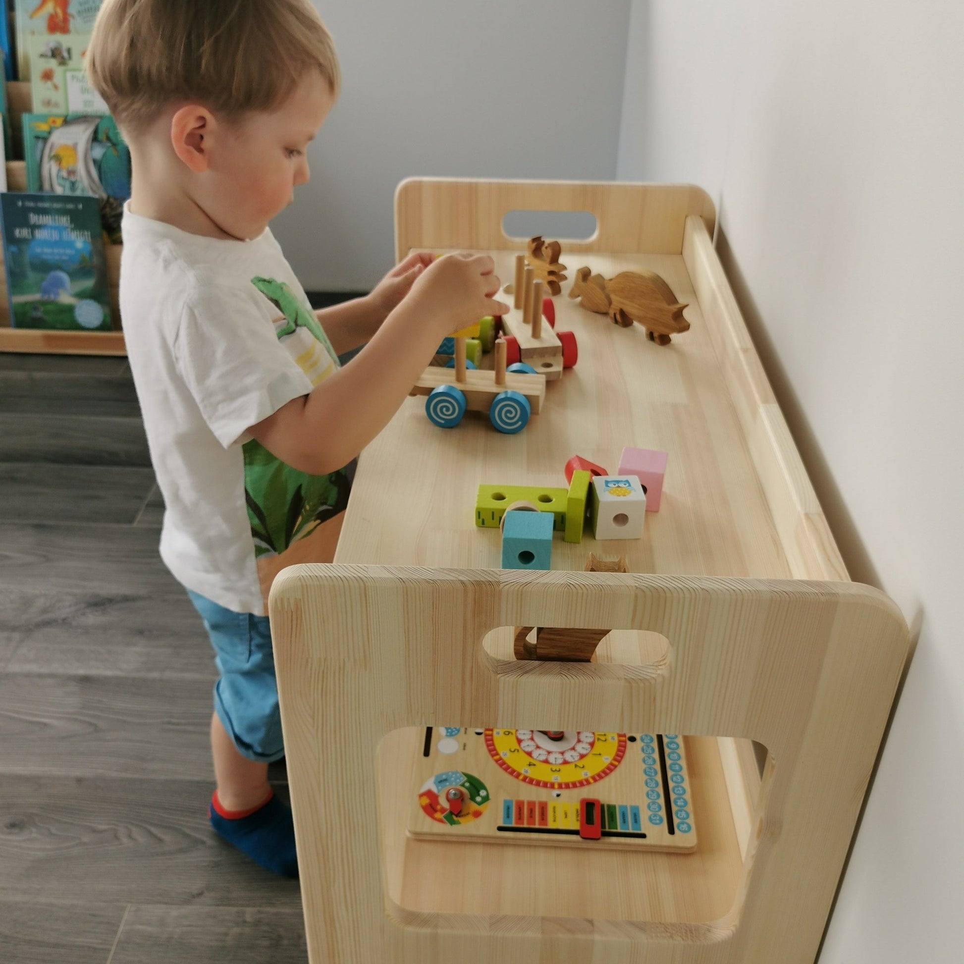 Montessori Spielzeugregal | HARMONIA - Weiß + klares Öl - 57 x 71 x 37 cm (Klein) - Juniorito