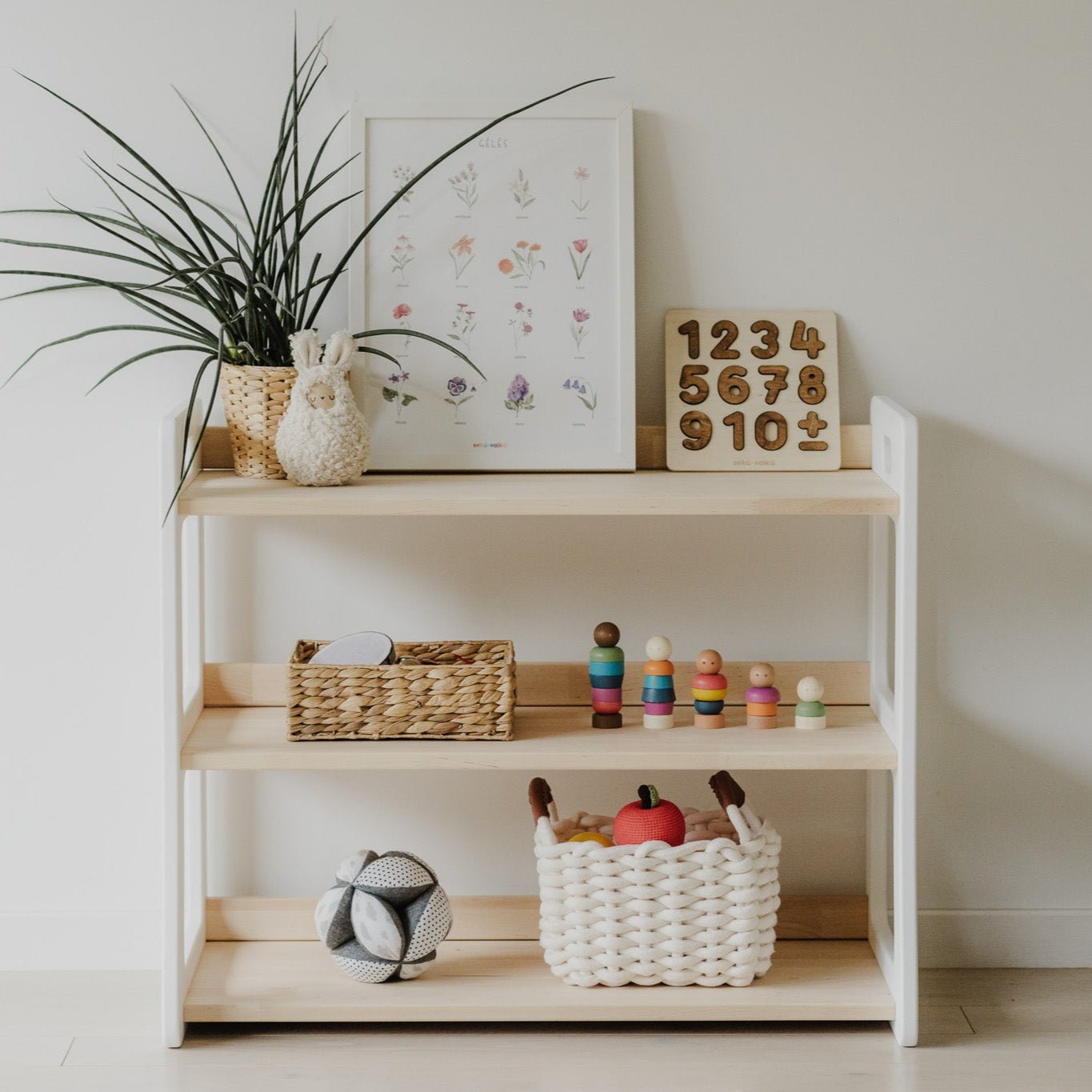 Montessori Spielzeugregal | HARMONIA - Weiß + klares Öl - 57 x 71 x 37 cm (Klein) - Juniorito