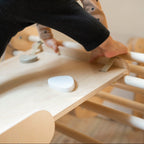 Verstellbares Kletterdreieck mit 2in1 - Rutsche | Naturell - mit blauen Sprossen - Juniorito