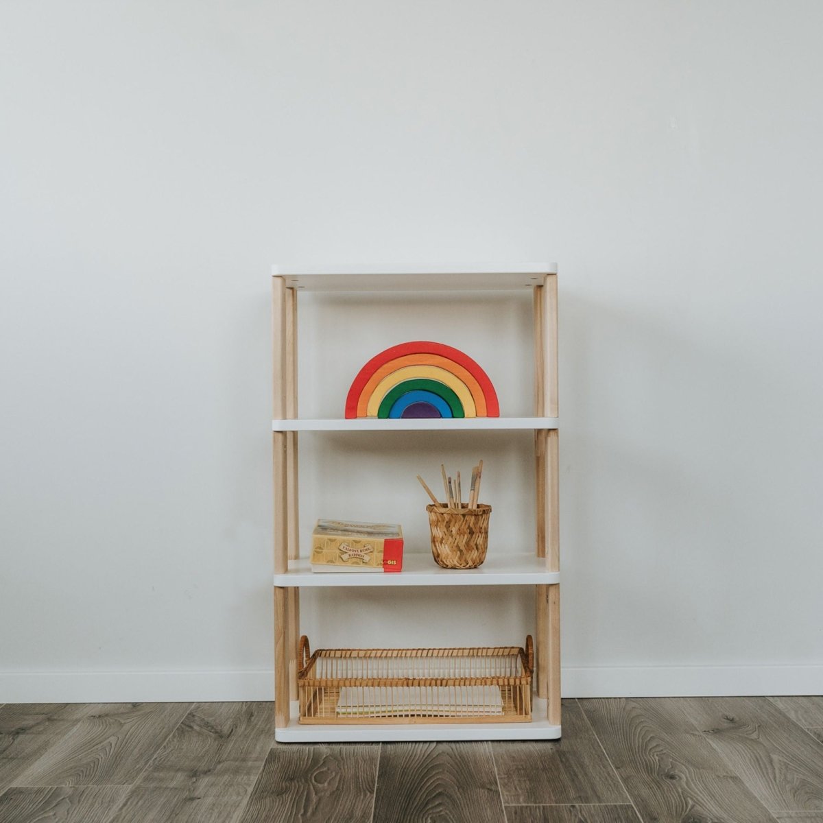 Modulares Kinderregal - Mini | 'MODURA' Kollektion - 4 Etagen (Höhe: 83 cm) - Weiß (Ablagen) + klares Öl (Seitenplanken) - Juniorito