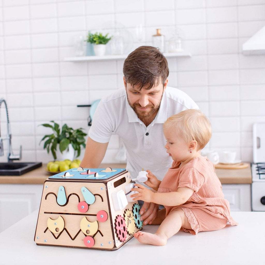 Motorikspielzeug aus Holz "Tresor" - Juniorito